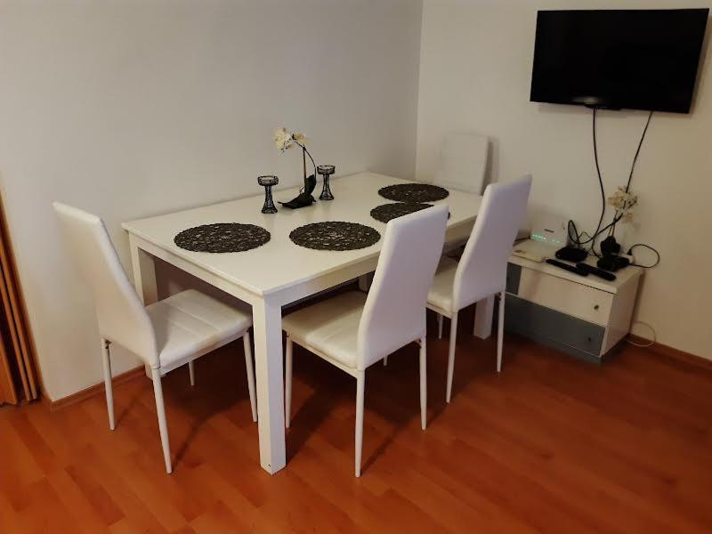 Apartmani Delas Пиешчана Увала Екстериор снимка