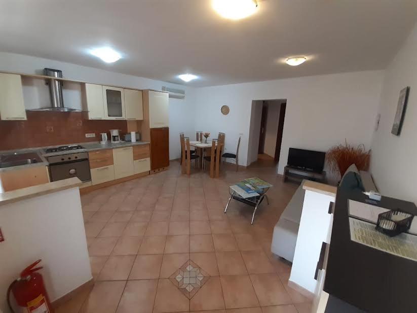 Apartmani Delas Пиешчана Увала Екстериор снимка